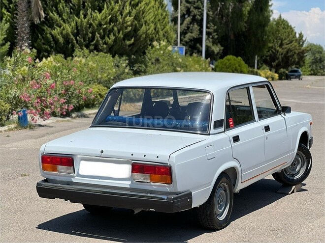 LADA (VAZ) 2107