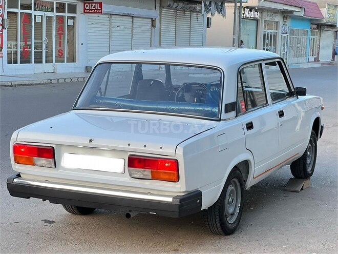 LADA (VAZ) 2107