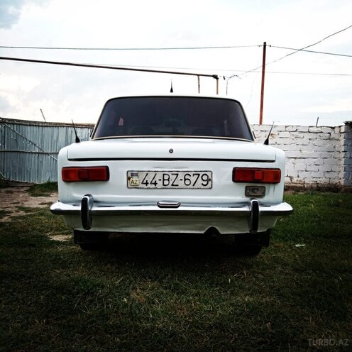 LADA (VAZ) 21011