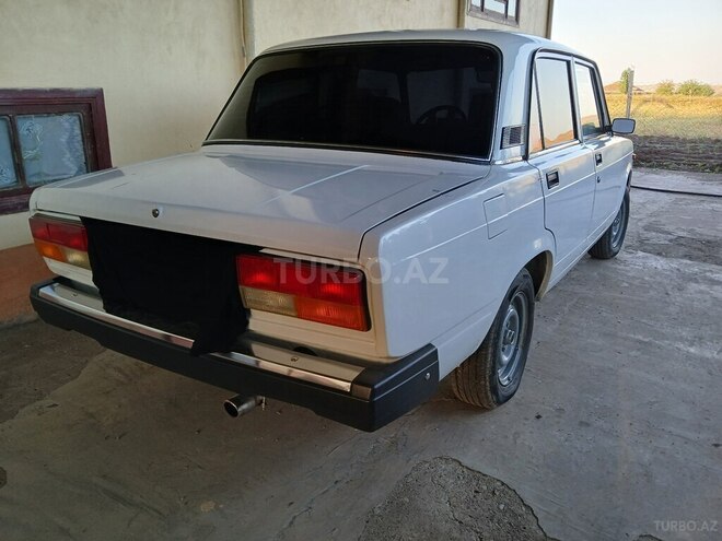 LADA (VAZ) 2107