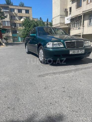 Mercedes C 180