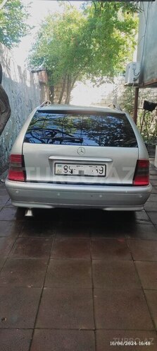 Mercedes C 180