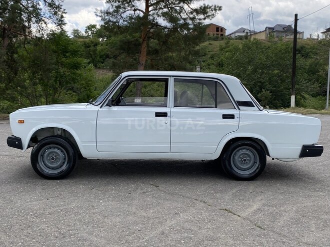 LADA (VAZ) 2107