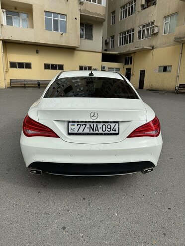 Mercedes CLA 200