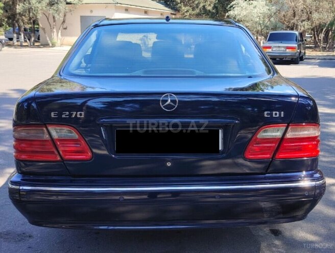 Mercedes E 270