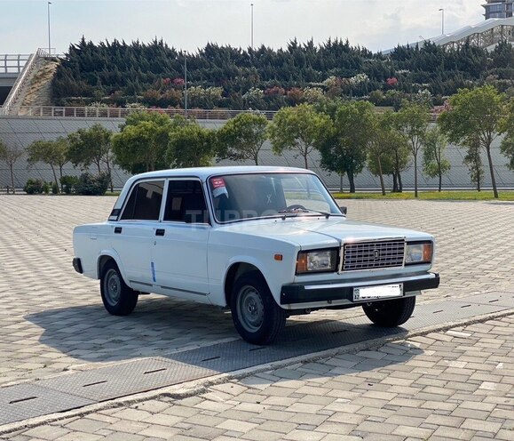 LADA (VAZ) 2107