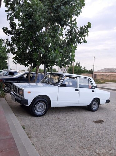 LADA (VAZ) 2107