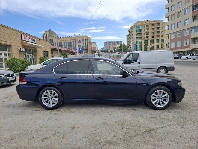 BMW 745