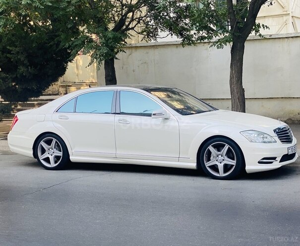 Mercedes S 500