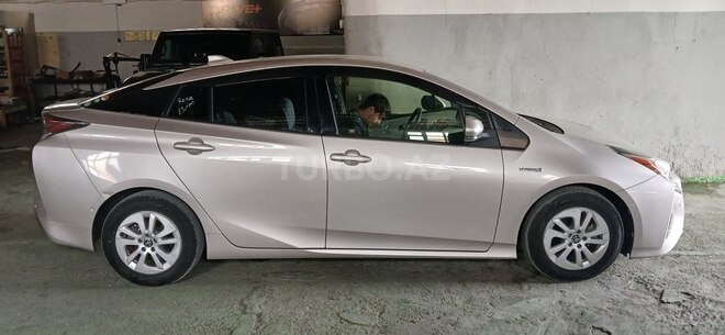 Toyota Prius 2017, 85,000 km - 1.8 l - Bakı