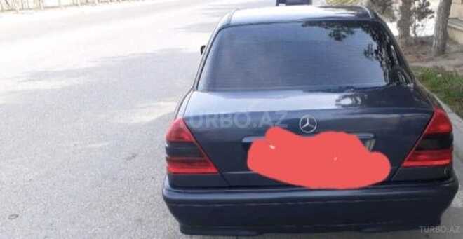 Mercedes C 180