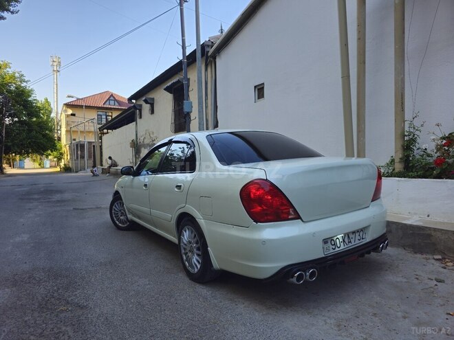 Nissan Sunny