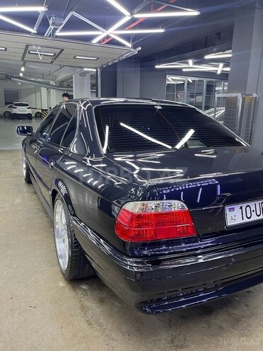 BMW 740