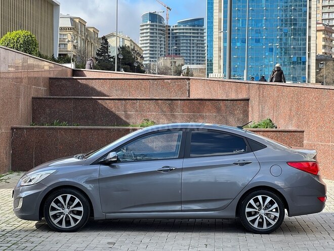 Hyundai Accent