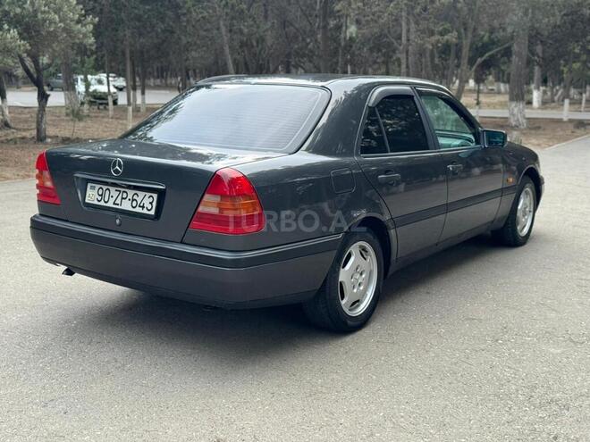 Mercedes C 180