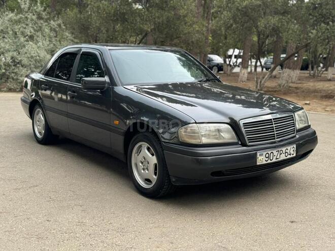 Mercedes C 180