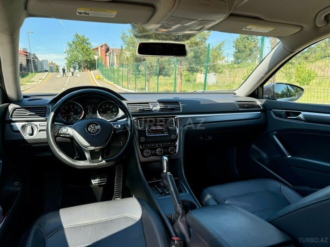 Volkswagen Passat 2016, 181,000 km - 1.8 л - Gəncə