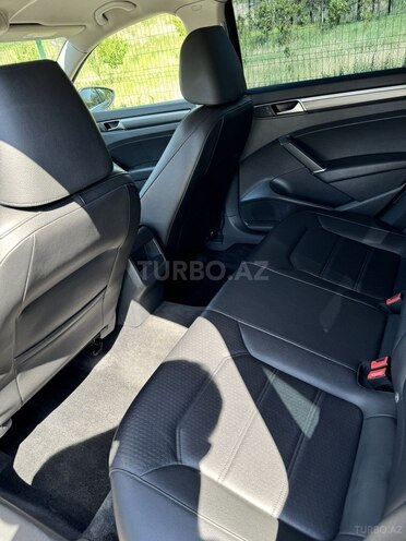 Volkswagen Passat 2016, 181,000 km - 1.8 л - Gəncə