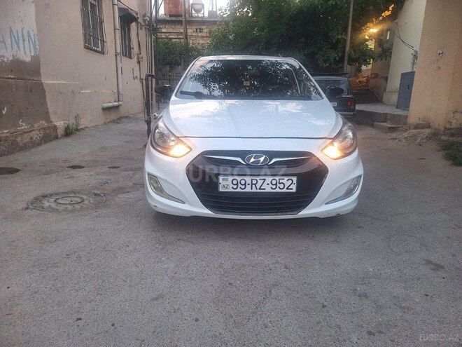 Hyundai Accent