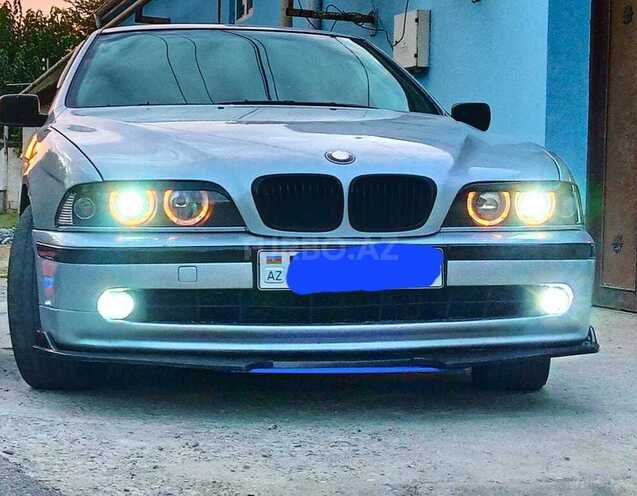 BMW 523