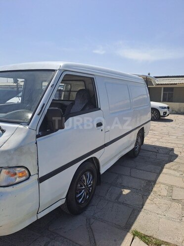 Hyundai H 100