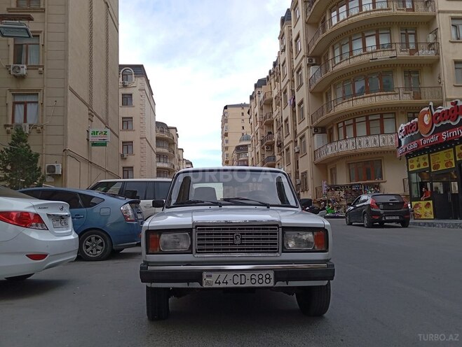 LADA (VAZ) 2107