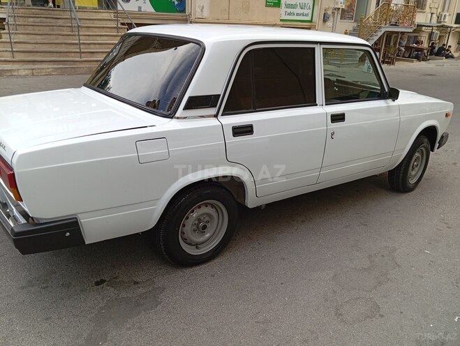 LADA (VAZ) 2107