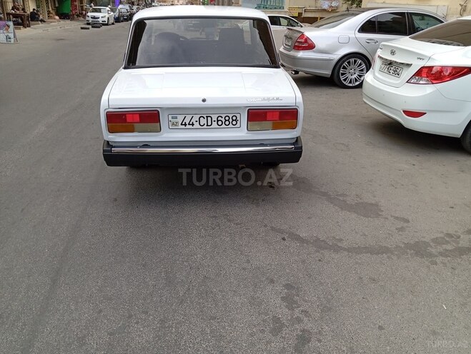 LADA (VAZ) 2107