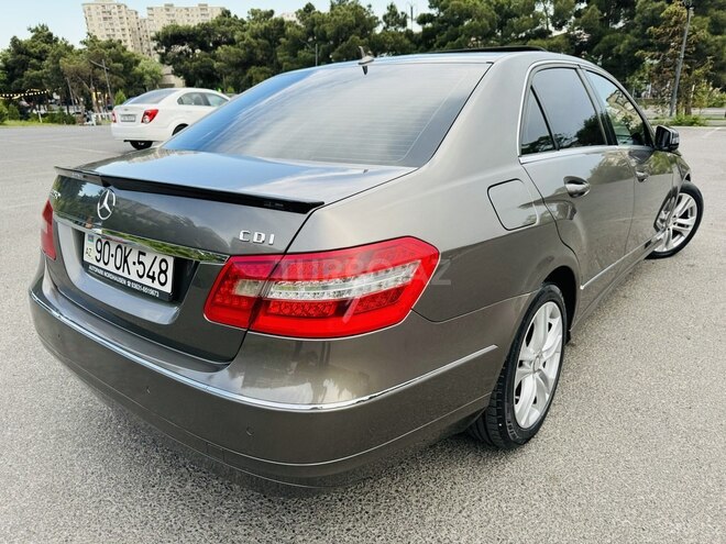 Mercedes E 250