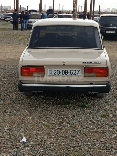 LADA (VAZ) 2107