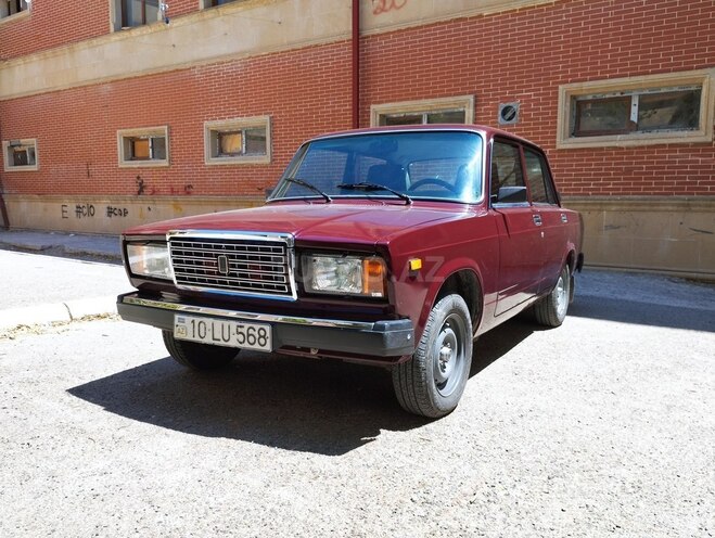 LADA (VAZ) 2107