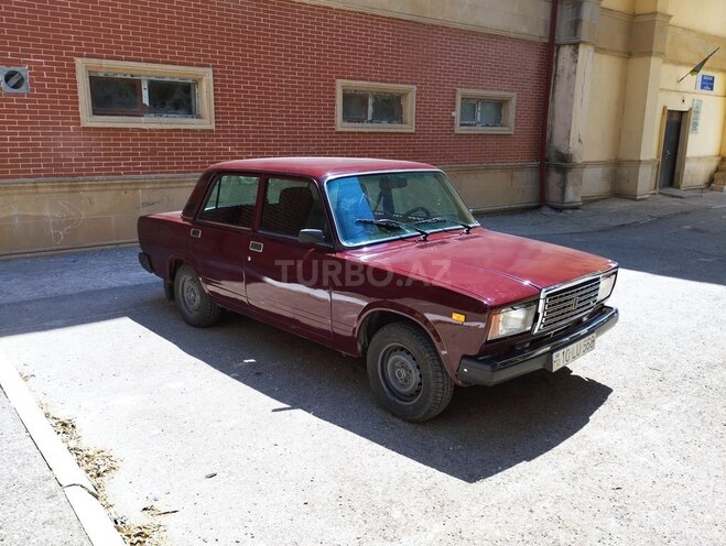 LADA (VAZ) 2107