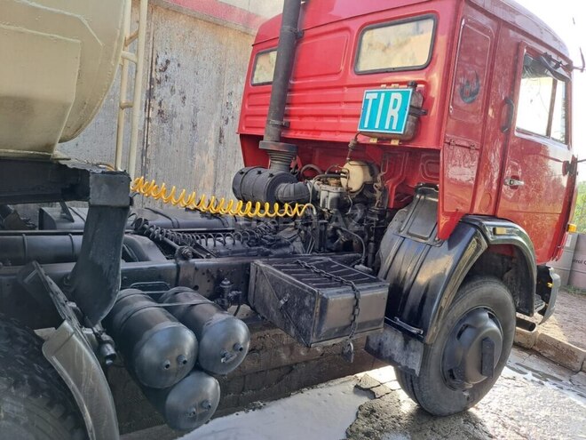 KamAz 54112 1992, 267,300 km - 11.0 l - Bakı