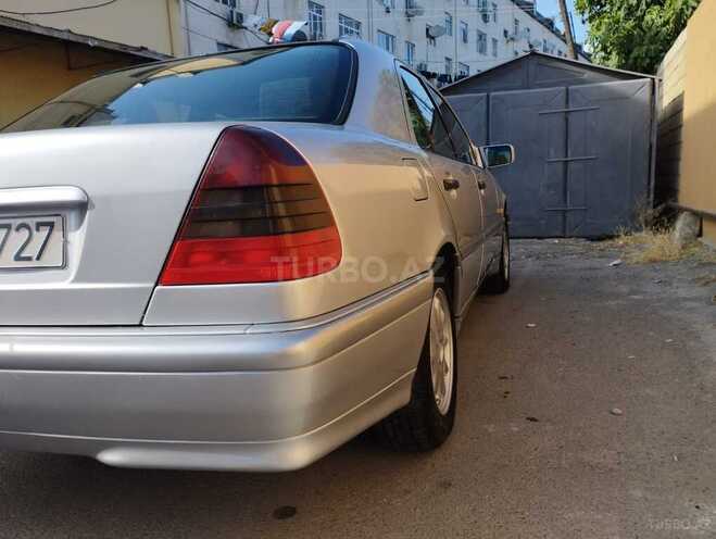 Mercedes C 180