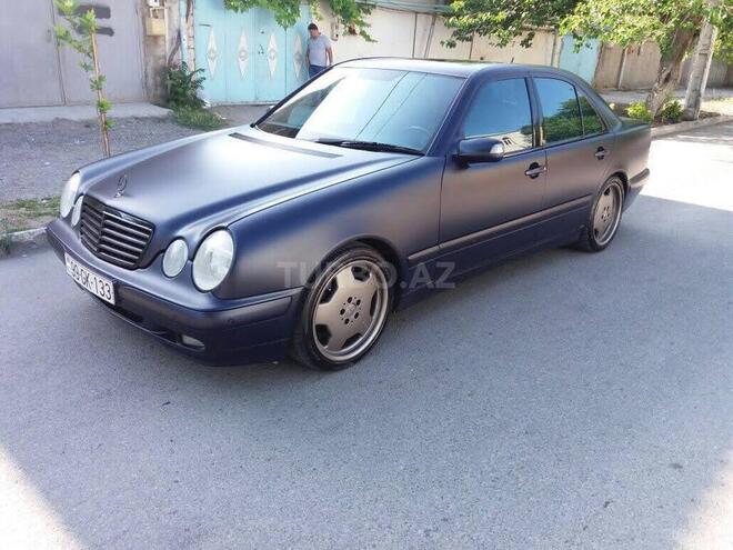 Mercedes E 270