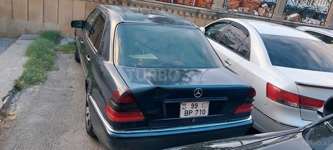 Mercedes C 180