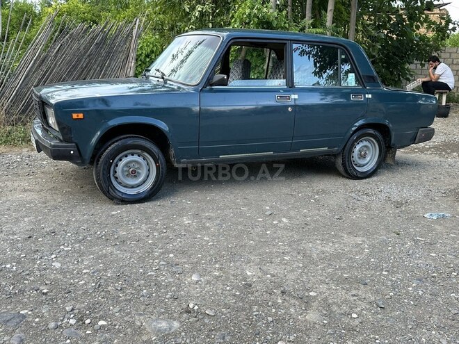 LADA (VAZ) 2107