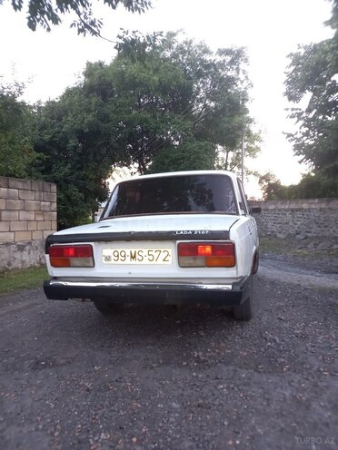 LADA (VAZ) 2107