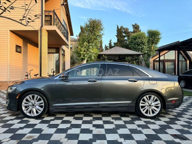 Lincoln MKZ