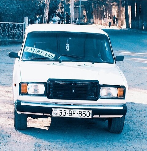 LADA (VAZ) 2107