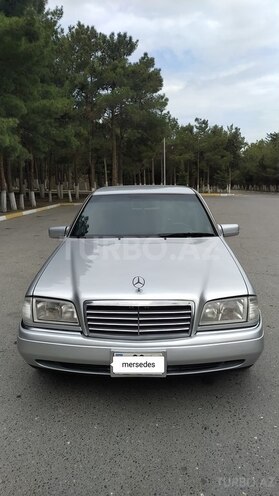 Mercedes C 230