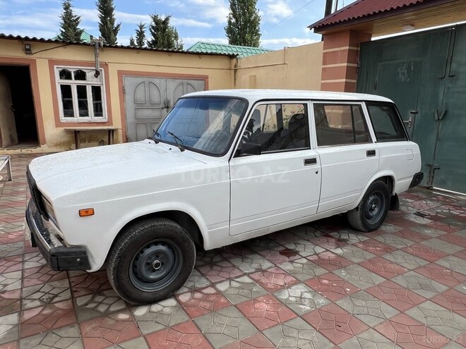 LADA (VAZ) 2104