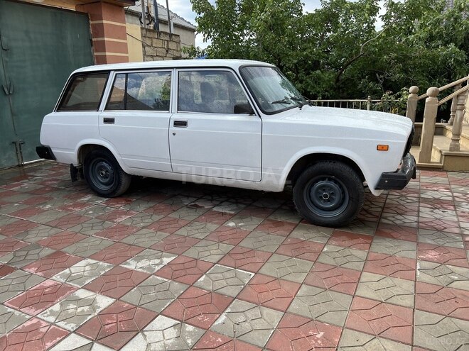 LADA (VAZ) 2104