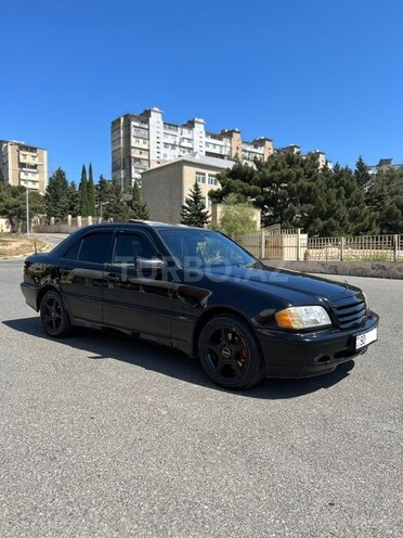 Mercedes C 240