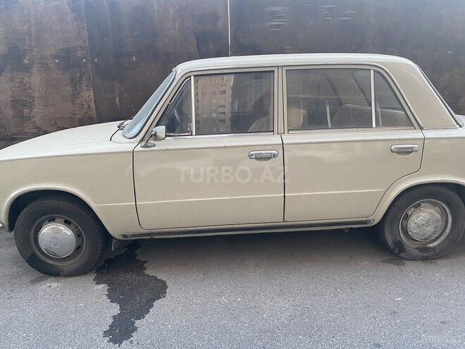 LADA (VAZ) 21011