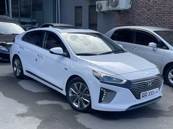 Hyundai IONIQ