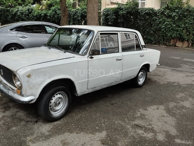 LADA (VAZ) 21011