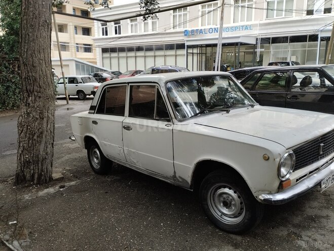 LADA (VAZ) 21011