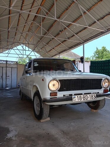 LADA (VAZ) 21011