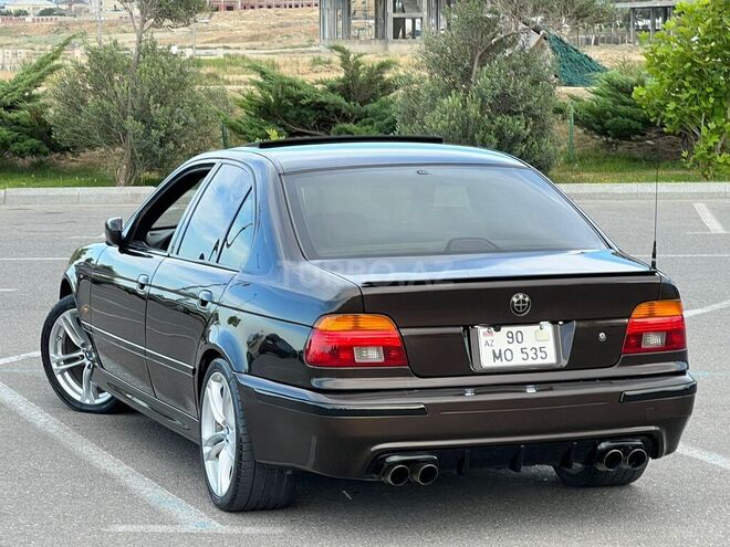 BMW 525